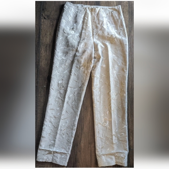 La Femme Gilar 100% Silk Beige on Beige Women's Embroidered Dress Pants Size 4. - Picture 1 of 12